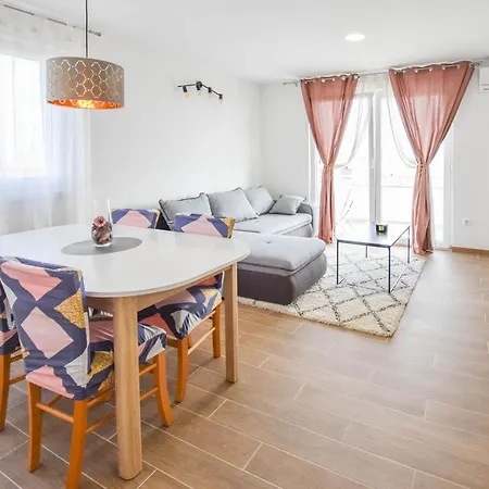 Antea Apartment